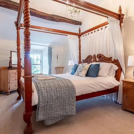 2 Bed In Outgate Oc-lr135 * Hawkshead
