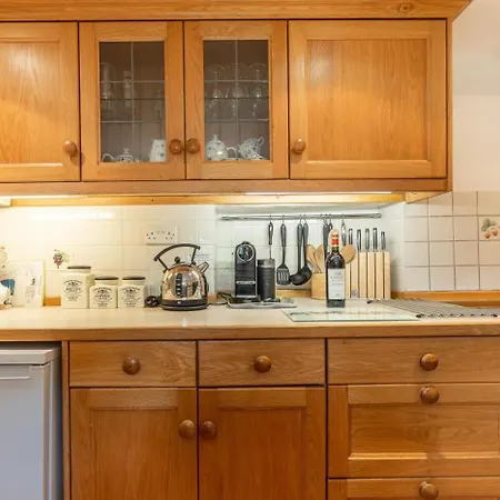 2 Bed In Outgate Oc-lr135 Tatil Evi