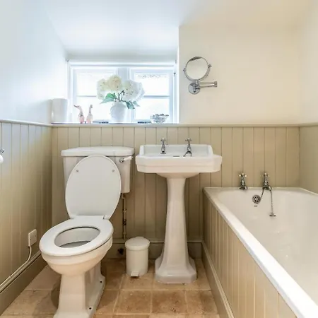 2 Bed In Outgate Oc-lr135 Hawkshead
