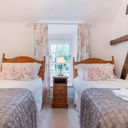 2 Bed In Outgate Oc-lr135 * Hawkshead
